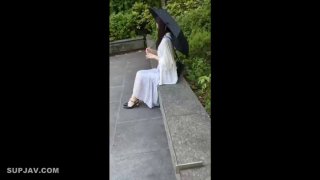 多功能老婆在线观看公交车站点疯狂自慰好想有人下车干我（我的联系方式就在下面免费约我吧）